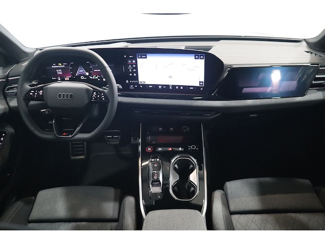 Audi A6 Avant Quattro S-Tronic