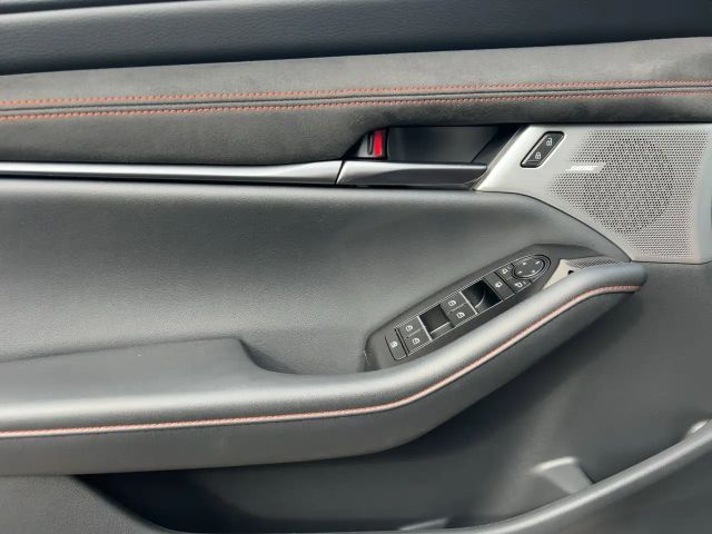 Mazda 3 G140 6MT 2WD NAGISA LED Navi Head-Up