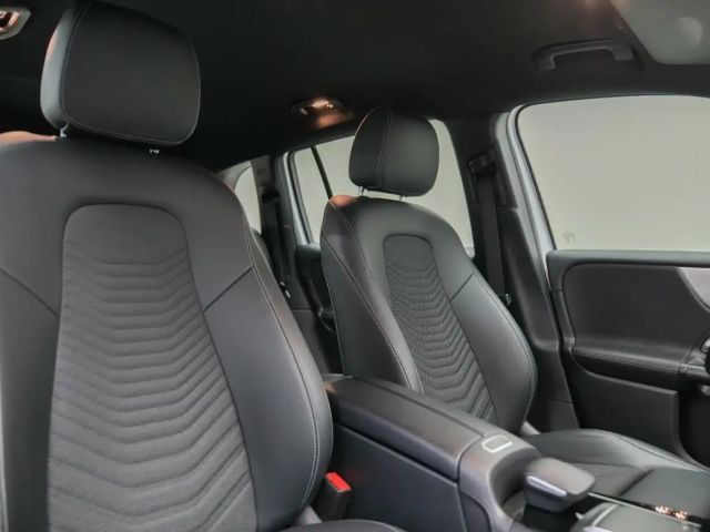 Mercedes-Benz GLB 200 GLB 200 d