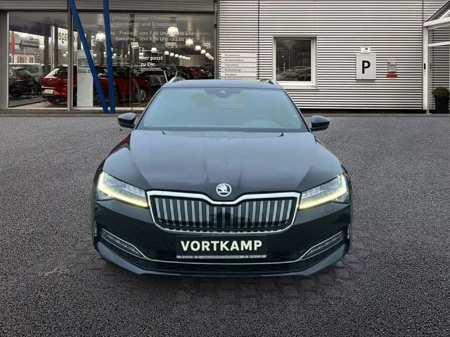 Skoda Superb Combi iV