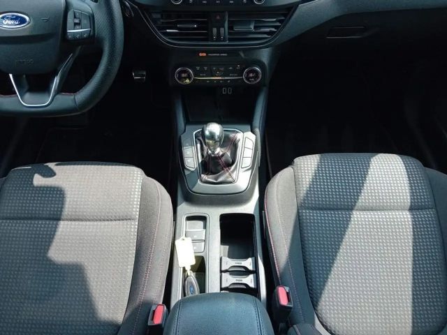 Ford Focus ST Line Wagon