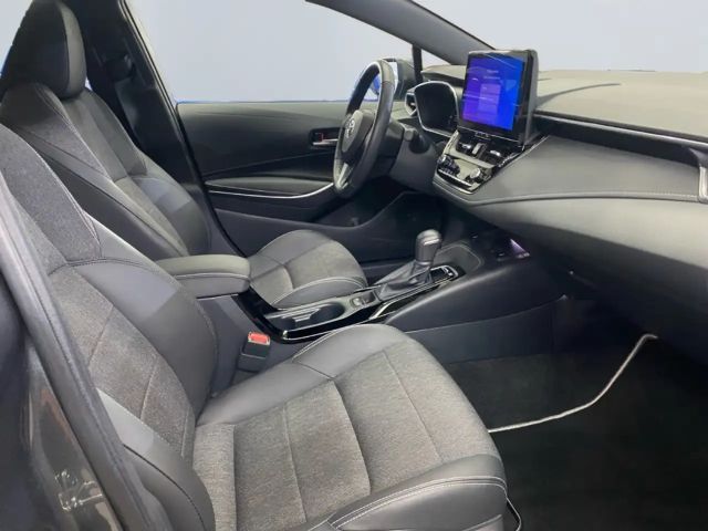 Toyota Corolla Hybride Team D