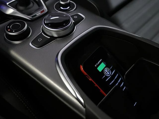 Alfa Romeo Giulia AT8 Q4 Veloce