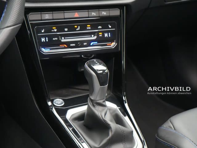 Volkswagen T-Roc R PANO MATRIX AKRAPOVIC LEDER AHK ACC N