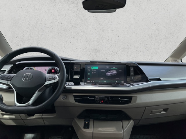 Volkswagen Multivan Multivan Motor: 2,0 l TDI SCR 110 kW Getriebe: 7-Gang-Doppelkupplungsgetriebe Radstand: 3124 m KLIMA LED NAVI ALU