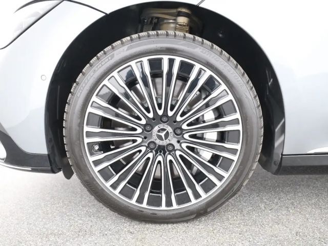 Mercedes-Benz EQE 350 AMG Line Sedan