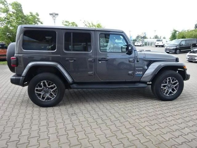 Jeep Wrangler Sahara