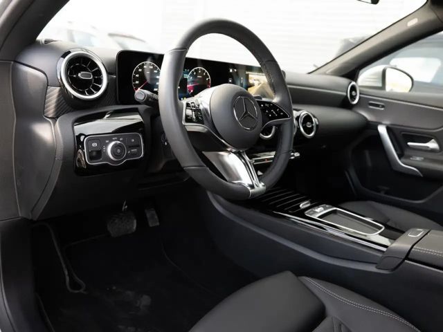 Mercedes-Benz A 180 Progressive