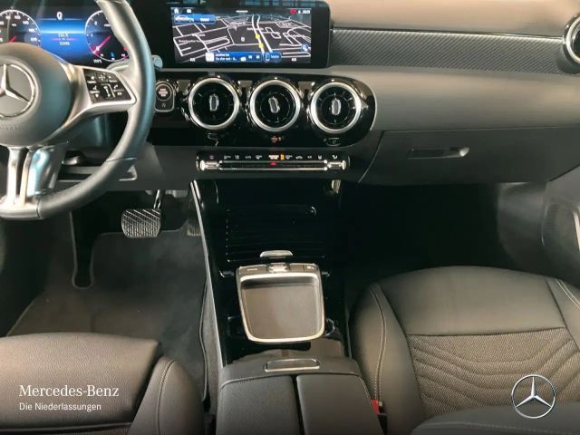 Mercedes-Benz A 200 A 200 d Progressive