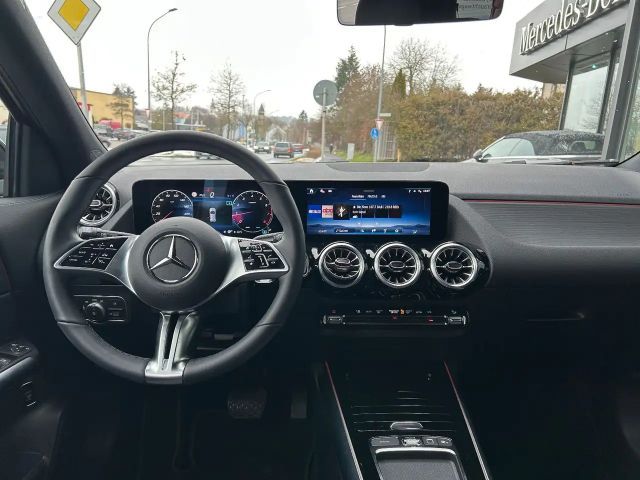 Mercedes-Benz GLA 200 Progr. Night AHK Multibeam Distro. Magno