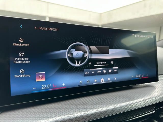 BMW 320 320i M-Sport Sedan xDrive