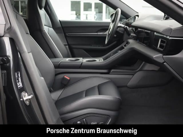 Porsche Taycan 4 Cross Turismo