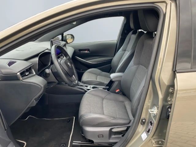 Toyota Corolla Hybride Team D