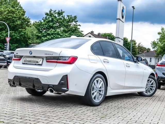 BMW 320 320d M-Sport Sedan xDrive