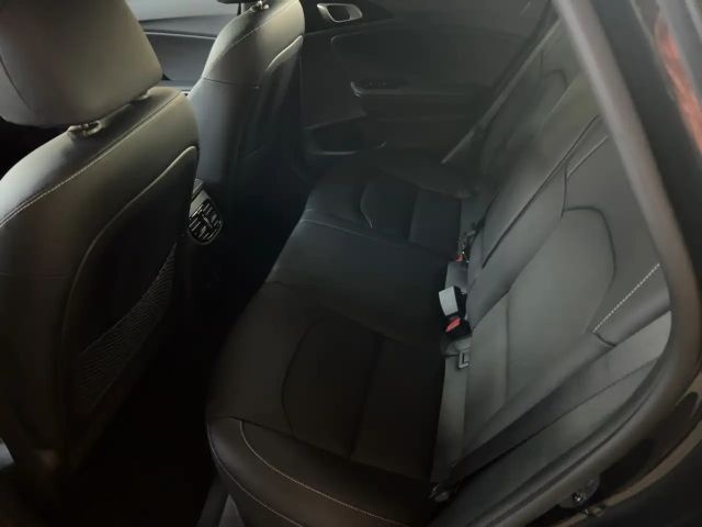 Kia Ceed Platinum Edition