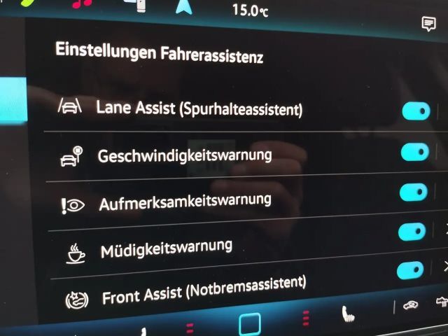 Volkswagen Golf Life Variant