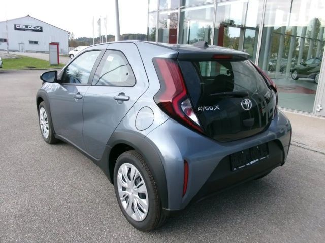 Toyota Aygo Hatchback Play VVT-i