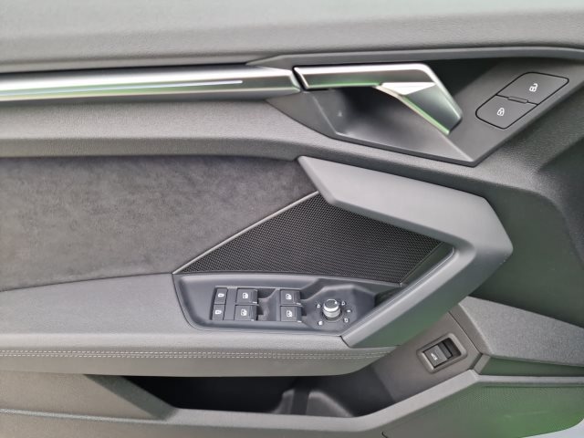 Audi RS3 Quattro S-Tronic Sedan