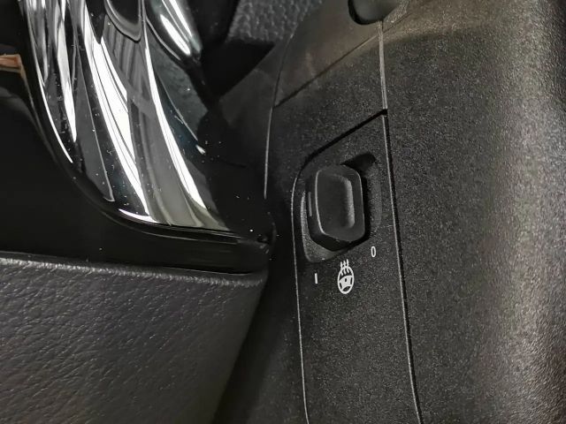 Mercedes-Benz GLA 180 Progressive