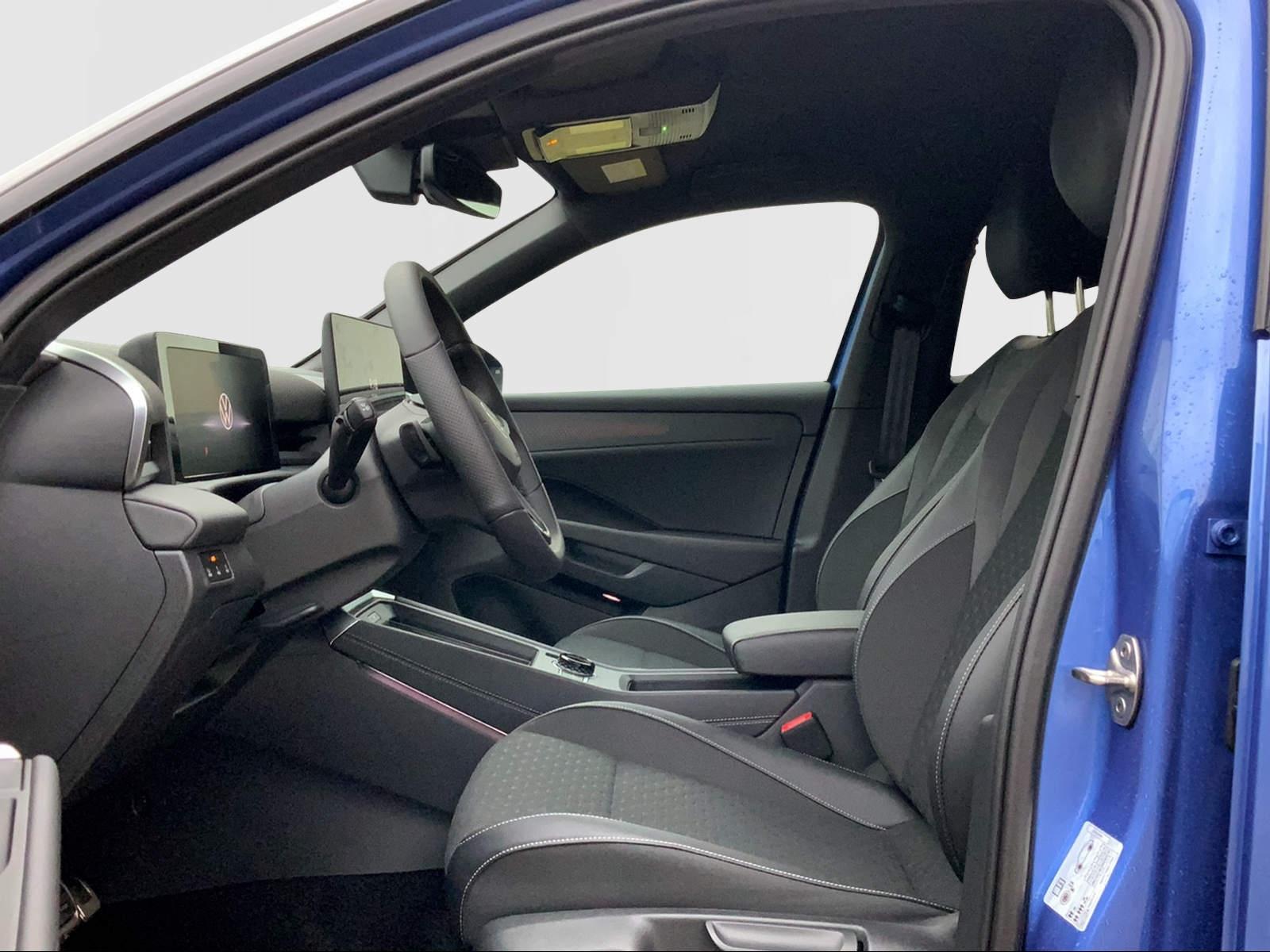 Volkswagen T-Roc R-Line Style