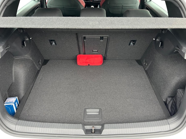 Volkswagen Golf 2.0 TSI Golf VIII