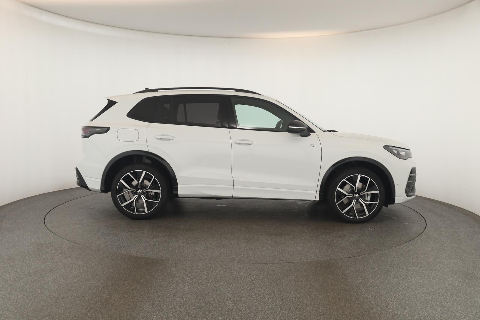 Volkswagen Tiguan 2.0 TSI DSG IQ.Drive R-Line