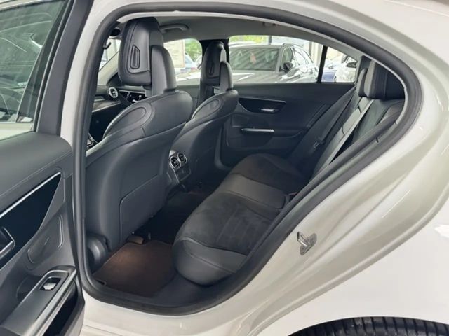 Mercedes-Benz C 180 Sedan