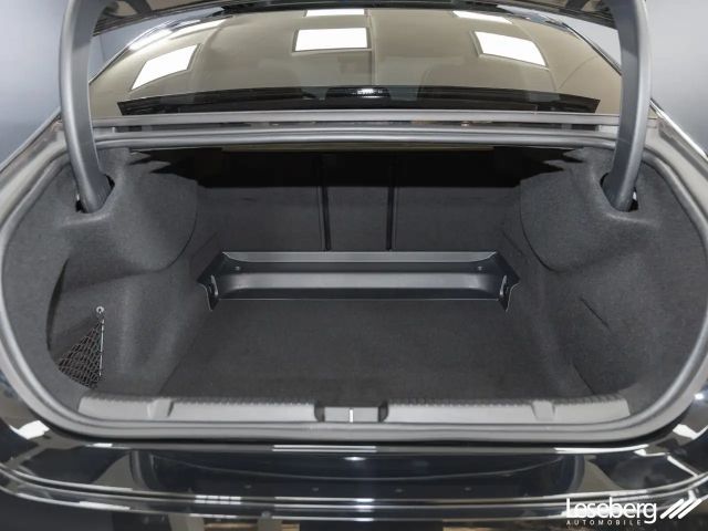 Mercedes-Benz EQE 350 4MATIC AMG Line Sedan