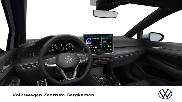 Volkswagen Golf 1.5 eTSI Golf VIII R-Line
