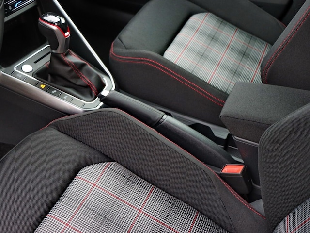 Volkswagen Polo 2.0 TSI DSG