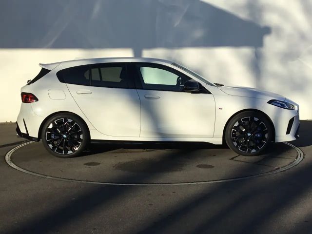 BMW 135 Sedan xDrive