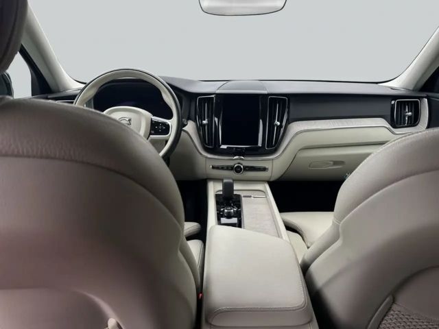 Volvo XC60 Dark Plus