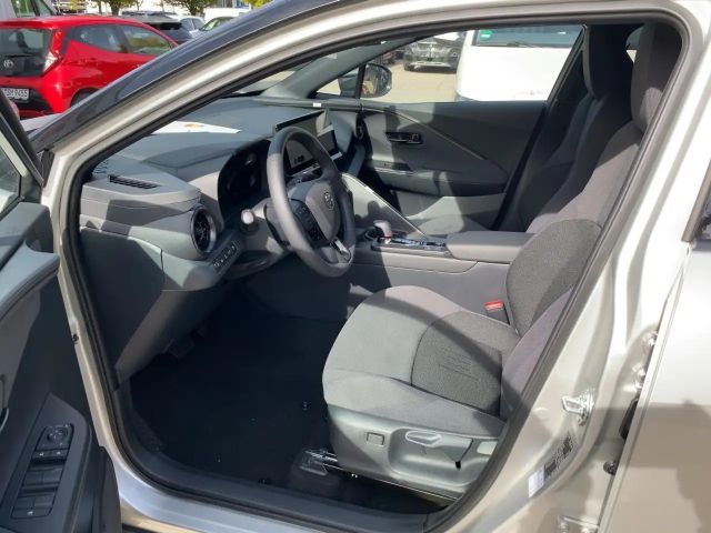 Toyota C-HR Plug-in Technik