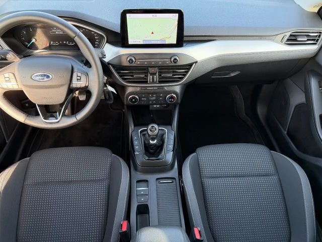 Ford Focus Cool & Connect Wagon