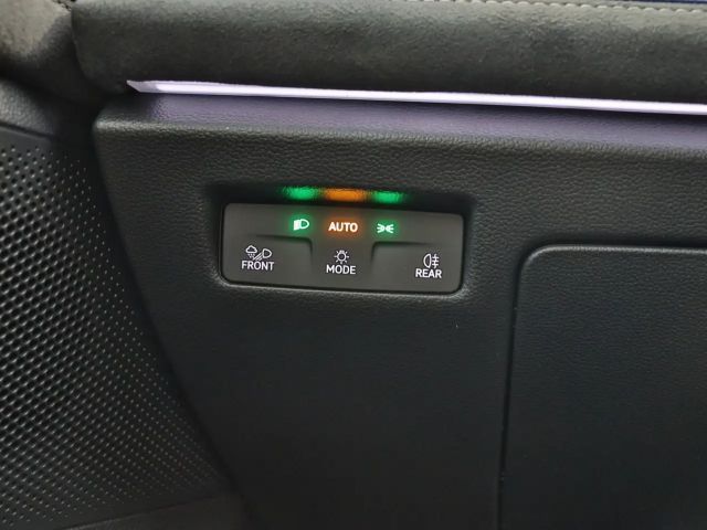 Volkswagen Passat DSG R-Line