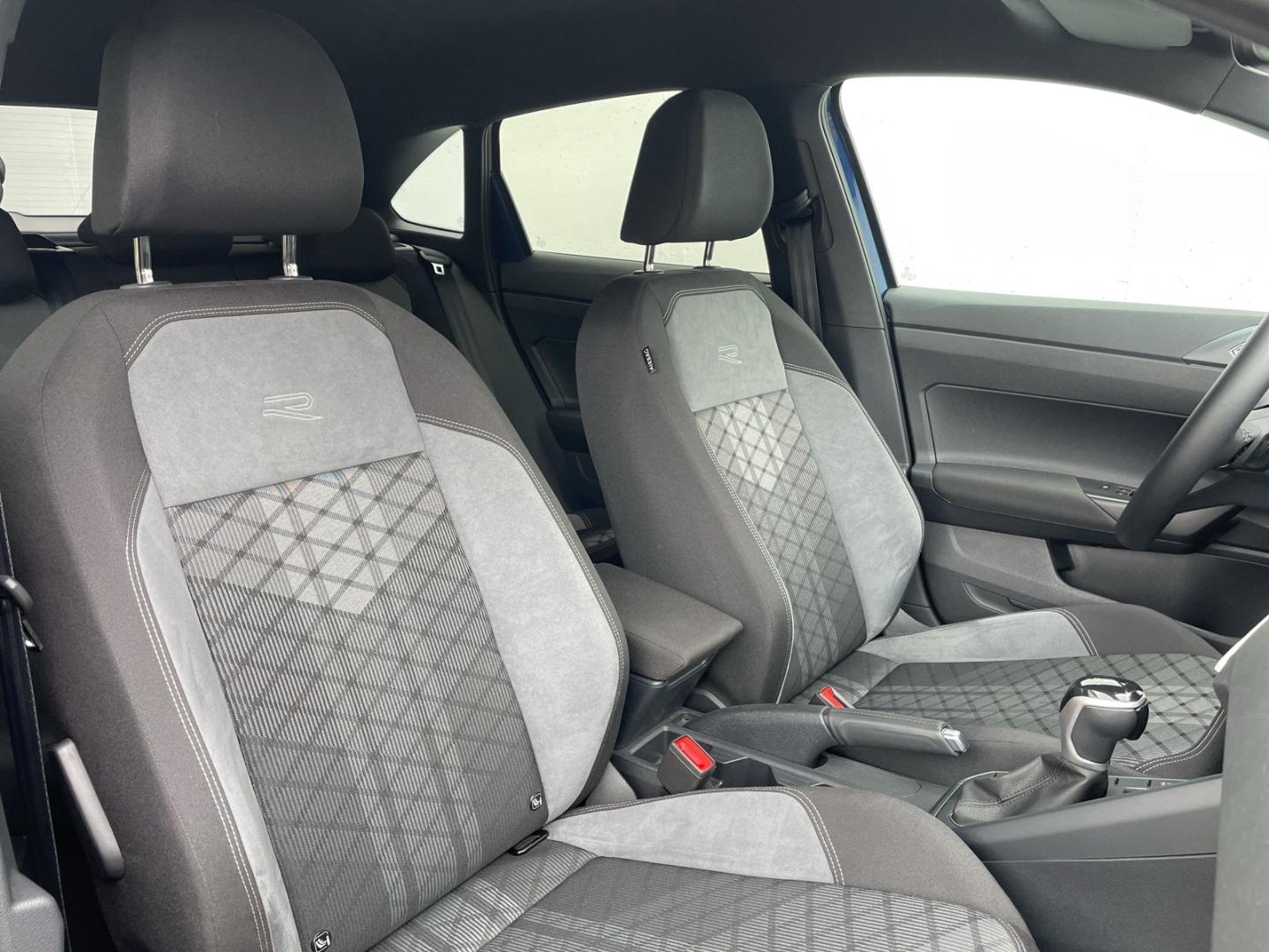 Volkswagen Taigo 1.5 TSI DSG R-Line Style