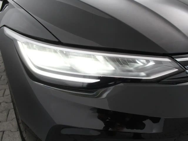 Volkswagen Golf Life Variant