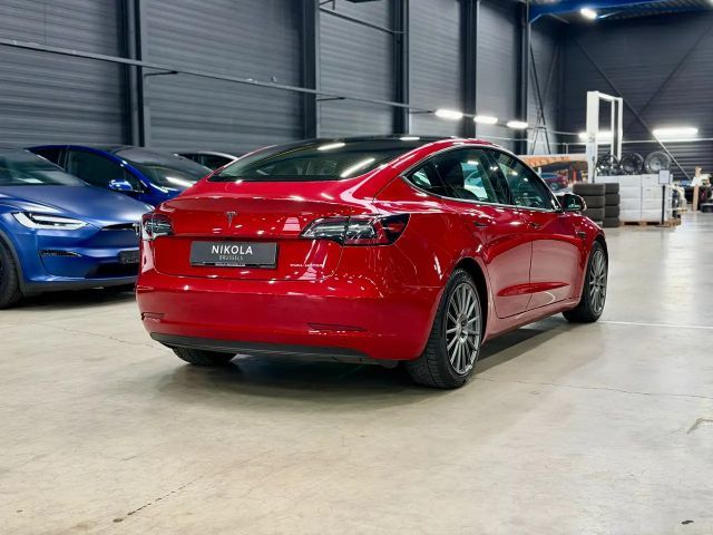 Tesla Model 3 AWD Long Range