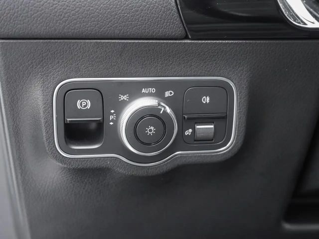 Mercedes-Benz B 250 AMG Line B 250 e