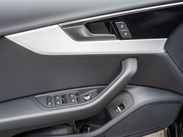 Audi A4 40 TDI Avant S-Line S-Tronic