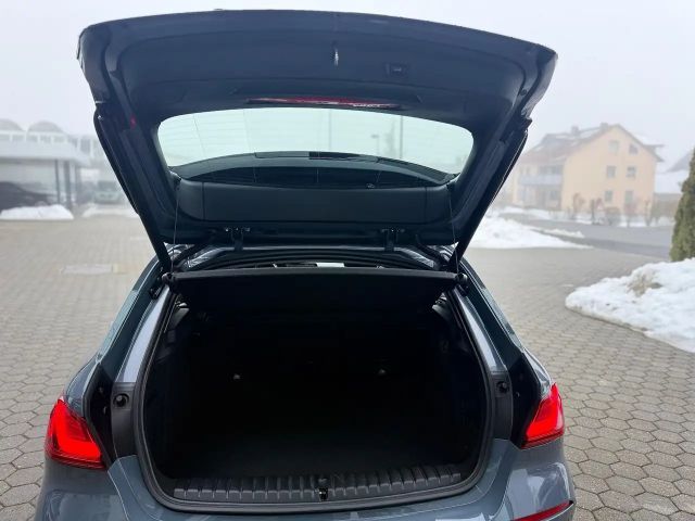 BMW 120 120i Sedan Sport Line