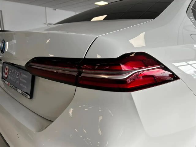 BMW i5 Sedan eDrive40