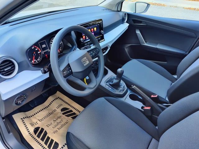 Seat Arona Reference