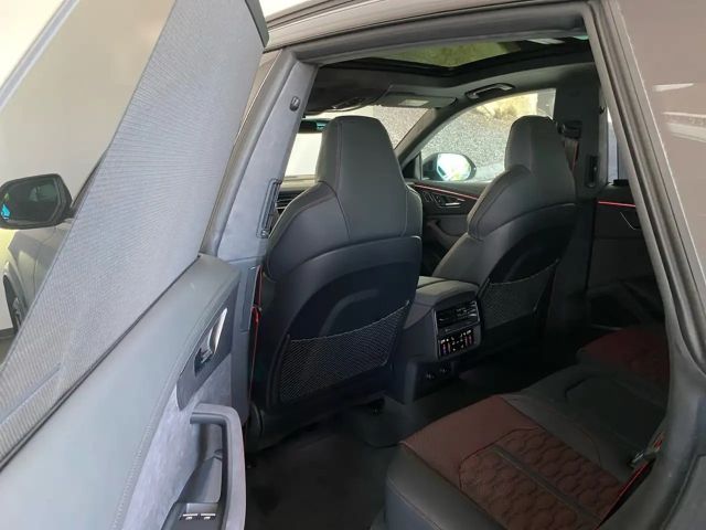 Audi RS Q8 4.0 TFSI Performance Quattro