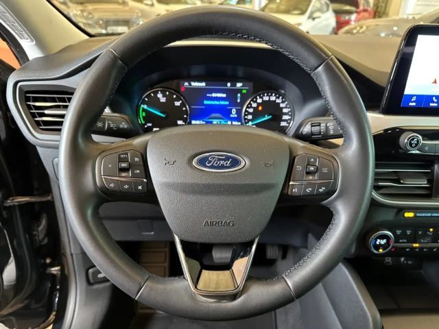 Ford Kuga Cool & Connect
