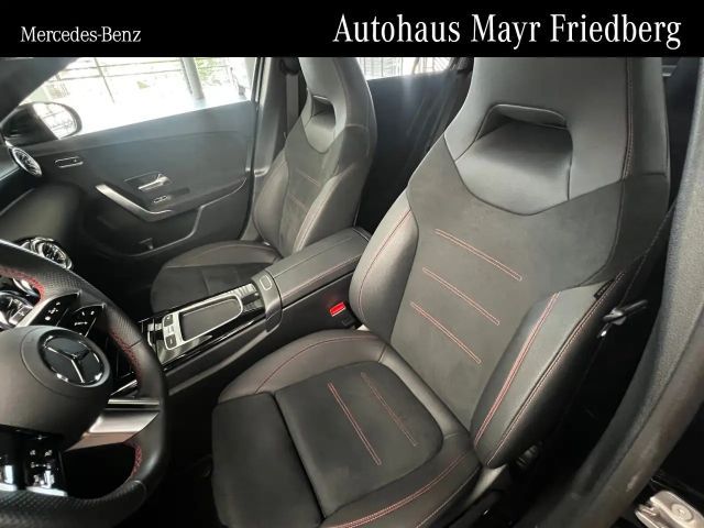 Mercedes-Benz A 250 4MATIC AMG Line