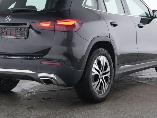 Mercedes-Benz GLA 180 Progressive