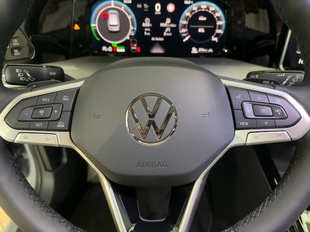 Volkswagen Golf DSG Style eHybrid