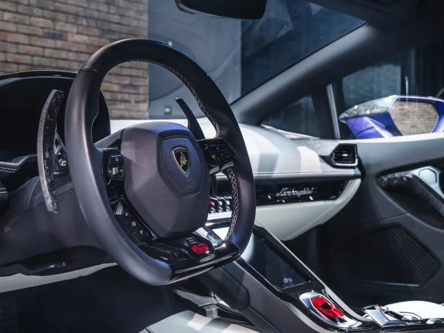Lamborghini Huracan EVO RWD