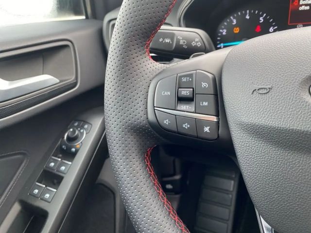 Ford Focus EcoBoost ST Line Wagon